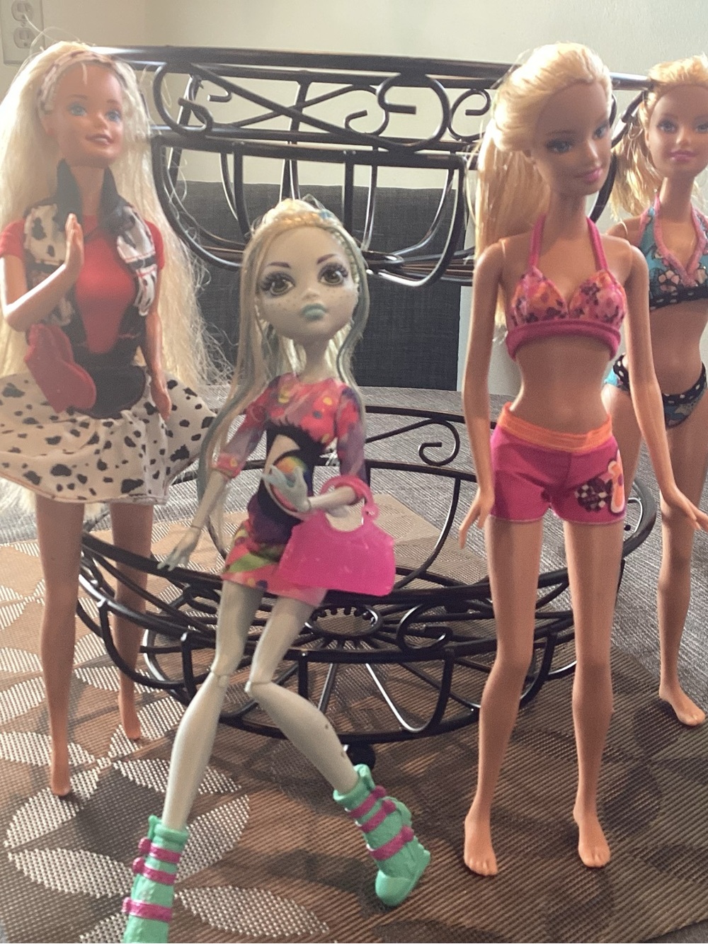 Monster High Doll with Pink Purse - Fashionable beach Barbies